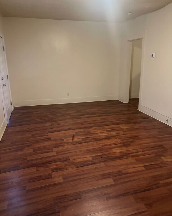 Foto del edificio - 307 Ridgeway Ave