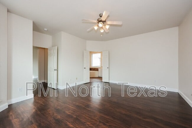 Foto del edificio - 6004 Lakecrest Dr