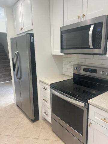 Photo - 541 NE 47th St Townhome