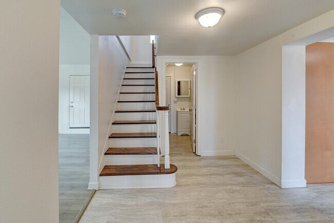 Building Photo - 4733 Morris Ave