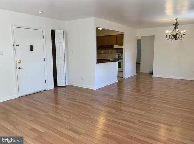 Foto del edificio - 512 Stidman Dr