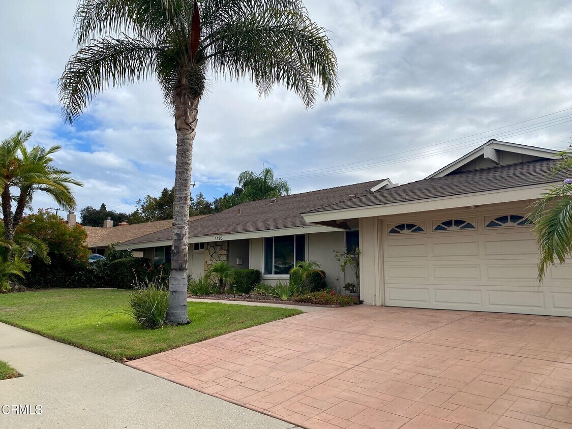 Foto principal - 1190 Rosewood Ave