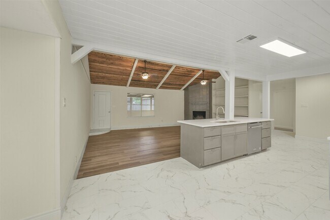 Foto del edificio - 23122 Whispering Willow Dr