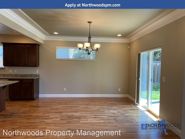 Foto del edificio - 5 br, 3 bath House - 1964 Rabun Way