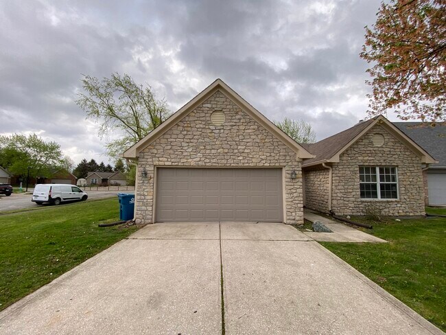 Foto del edificio - 6065 Countrybrook Rd