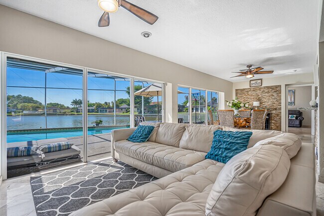 Foto del edificio - 6011 Orchard Tree Ln