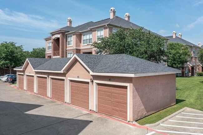 Foto del edificio - 645 N Town E Blvd