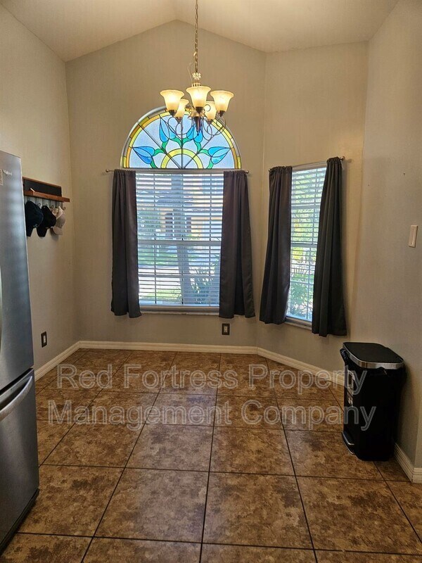 Foto del edificio - 12290 Eagle Pointe Cir