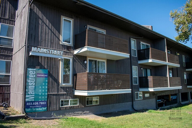 Building Photo - Maggie Manor Apartments