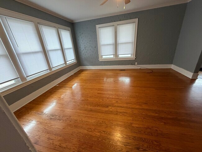 Foto del edificio - 21510 Maple St