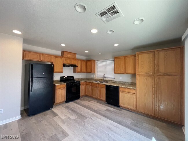 Building Photo - 9135 Iron Cactus Ave