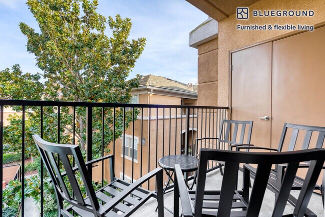 Building Photo - 2976 Santos Ln