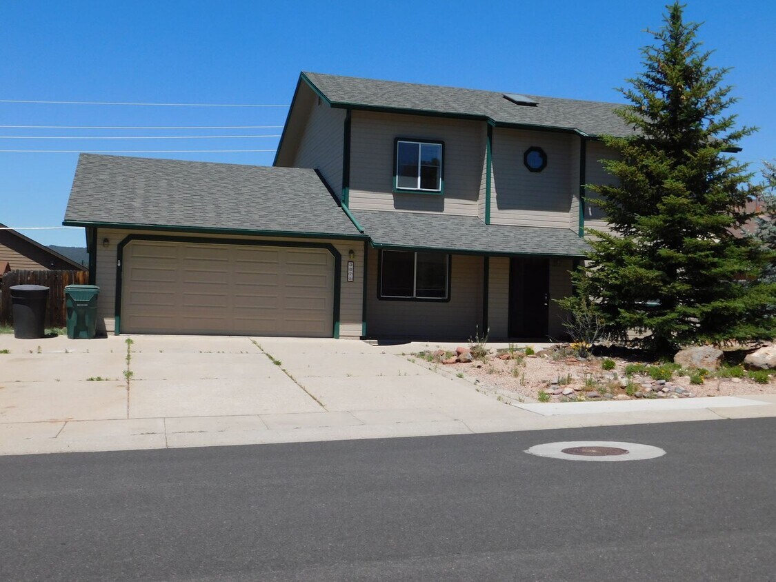 Foto principal - Valley Crest Estates Home For Rent
