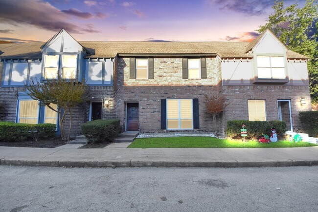 Building Photo - 840 Threadneedle St