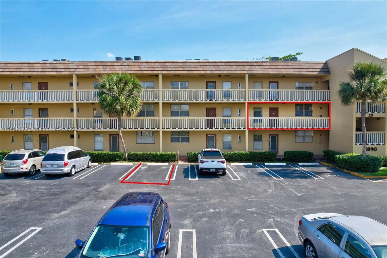 5890 NW 64th Ave Unit 211, Tamarac, FL 33319 Condo for Rent in