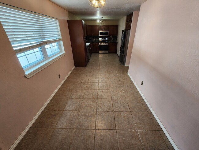 Foto del edificio - 729 E 22nd St