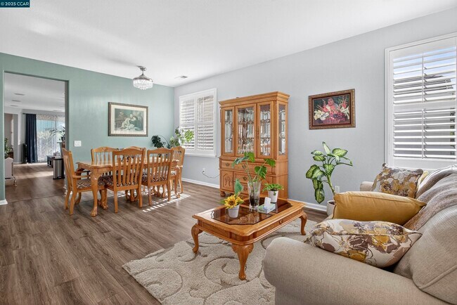 Foto del edificio - 281 Black Amber Way