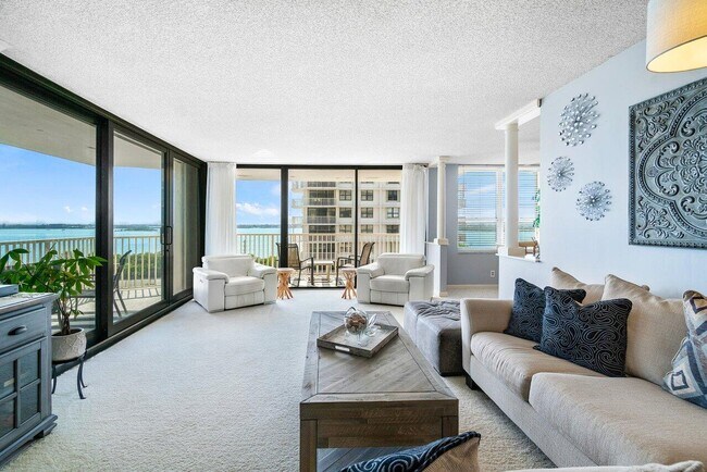 Building Photo - 5480 N Ocean Dr