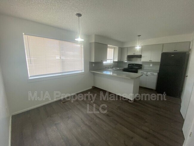 Building Photo - 1428 W 300 N