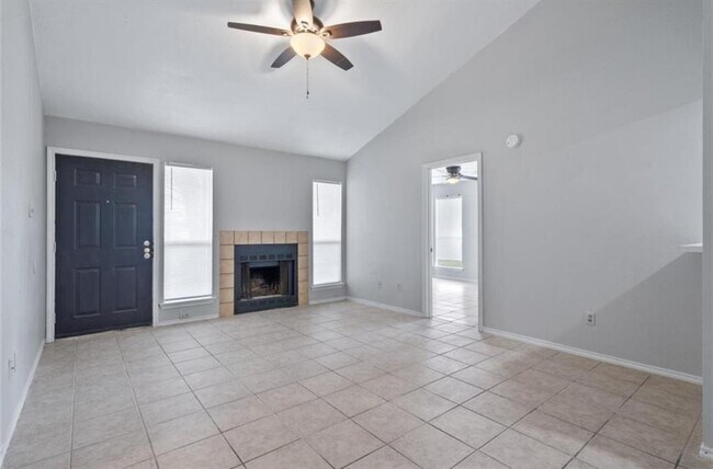 Building Photo - 2000 Redwing Way