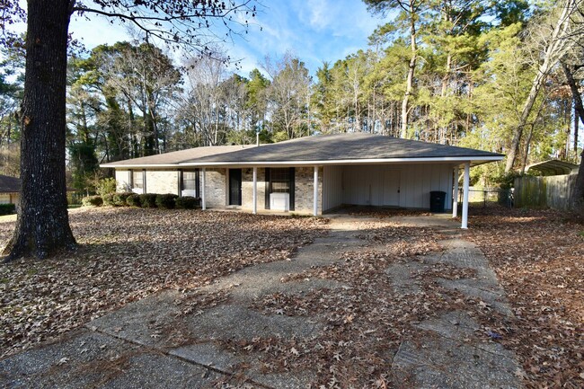 Building Photo - Updated 3 Bed, 2 Bath Home in Ruston