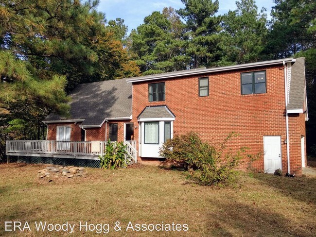 Building Photo - 832 Court House Landing Rd