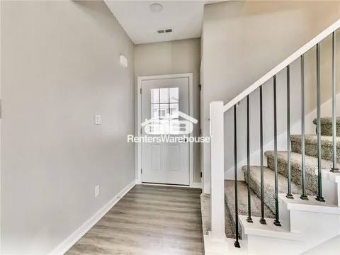 Foto del edificio - 7000 Lake Ridge Ave