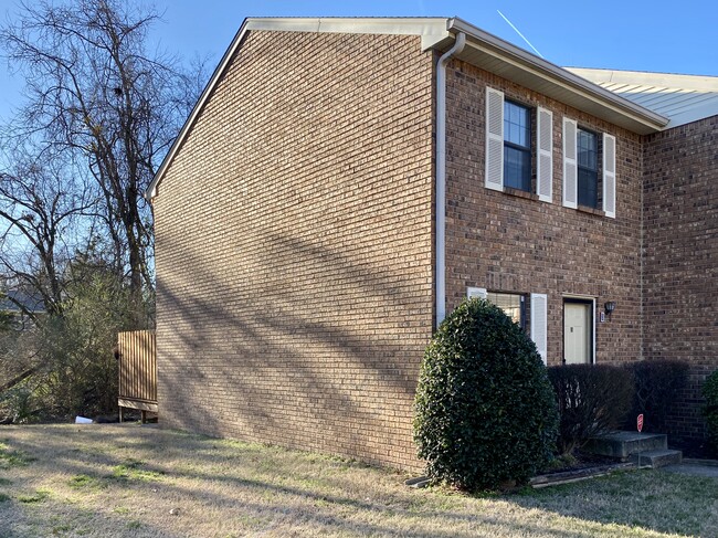 Side - 217 Thistle Ln