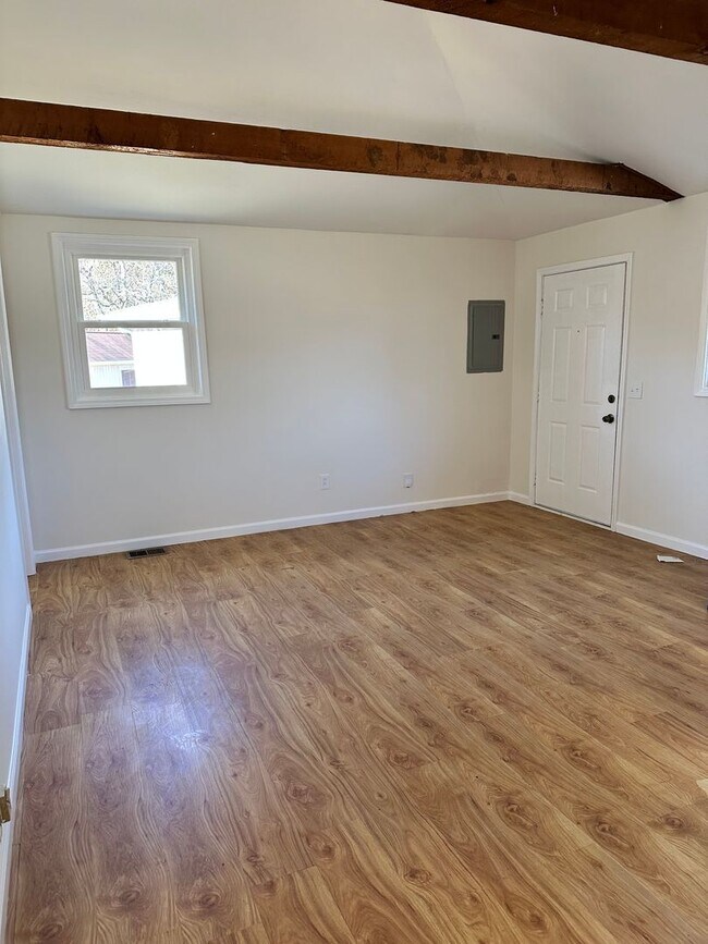 Building Photo - Newly Renovated Duplex in Inglewood