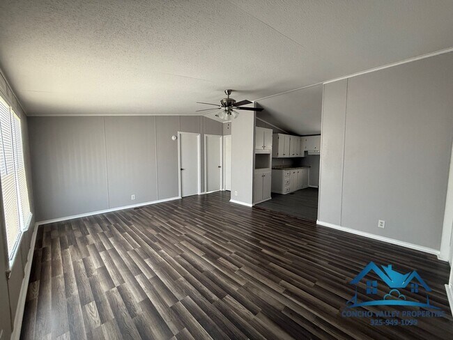 Foto del edificio - 10142 W Indian Creek Rd