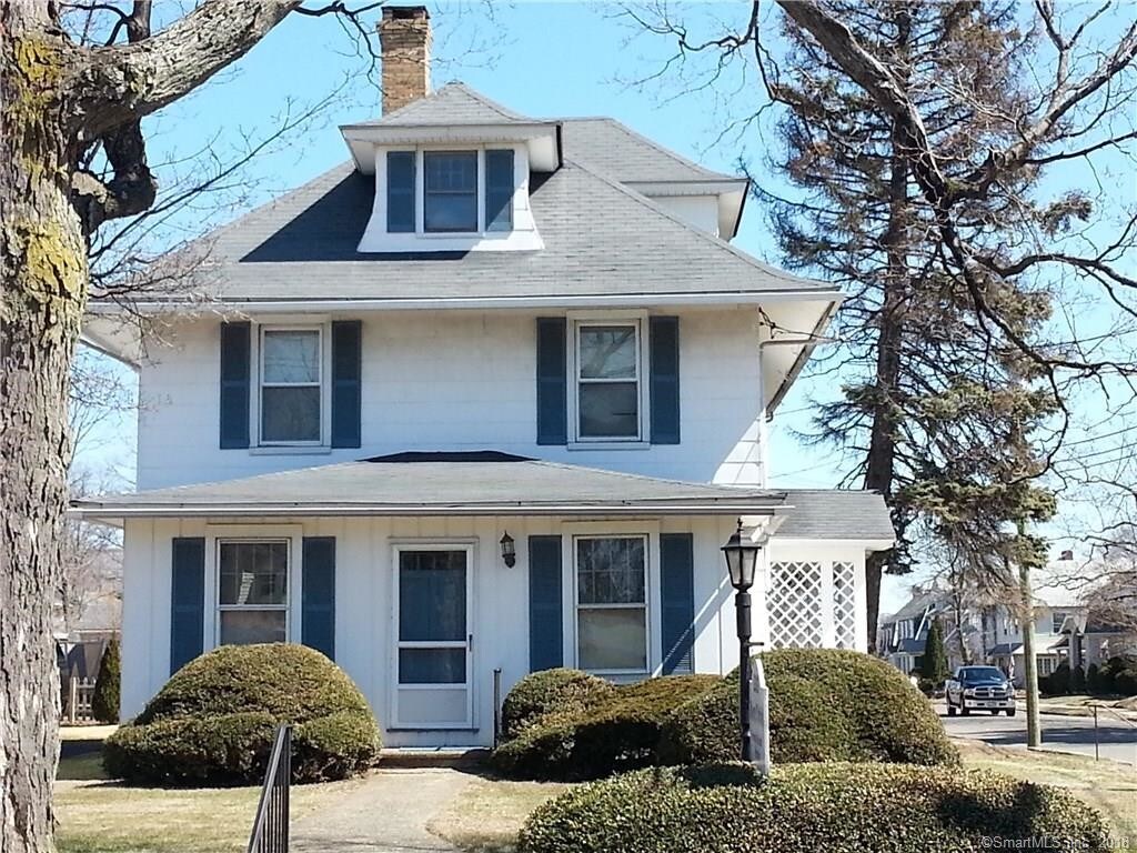 2010 Park Ave, Bridgeport, CT 06604 Room for Rent in Bridgeport, CT