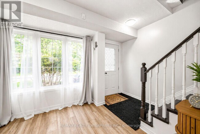 Building Photo - 818 Buttonbush Ct