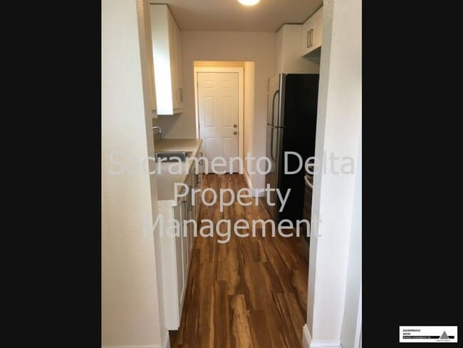 Building Photo - Cute and Cozy 1bed/1bath Cottage in Colonial Heights