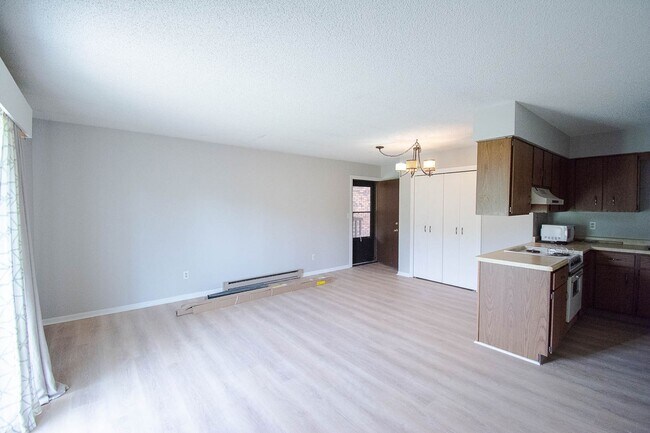 Foto del edificio - Nicely updated 2br condo in excellent NE location!