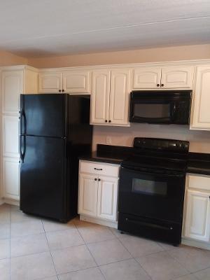 Foto principal - 104 E Parade Dr