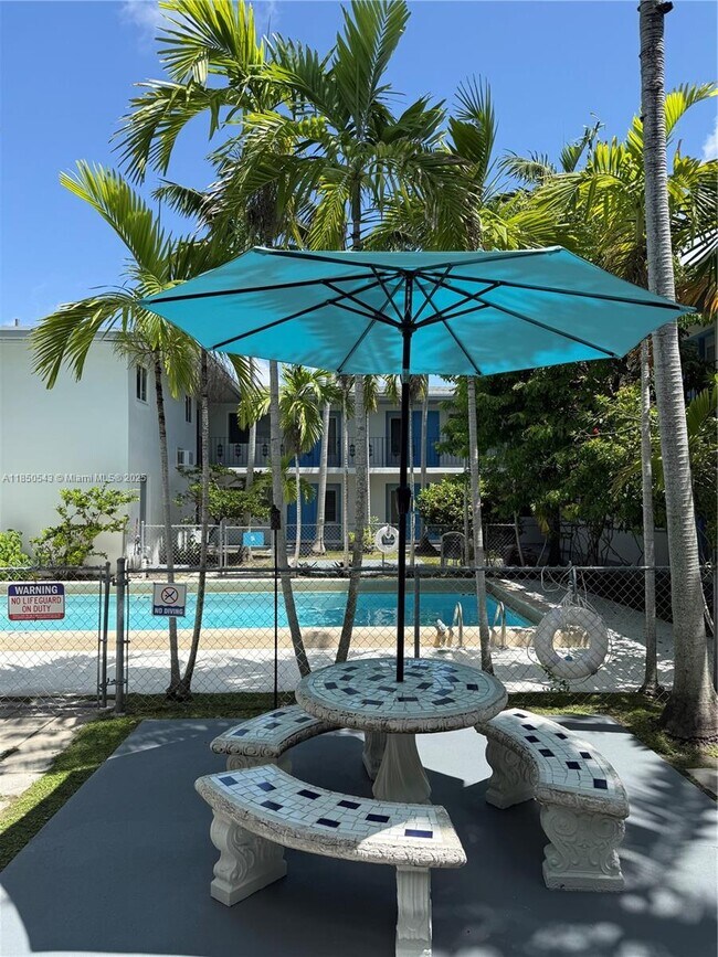 Foto del edificio - 7441 SW 59th Pl