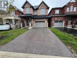 Building Photo - 16 Beechborough Cres