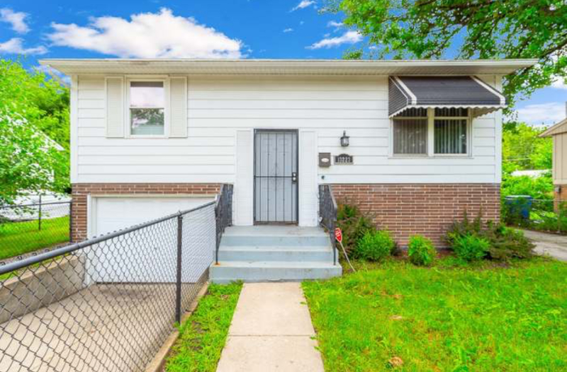 Foto principal - 13223 S Rhodes Ave