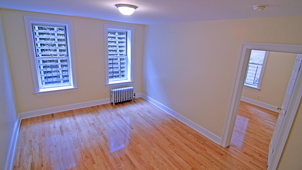 Primary Photo - 1631 Undercliff Ave