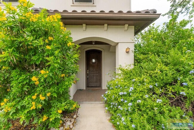Building Photo - 133 Oleander Dr