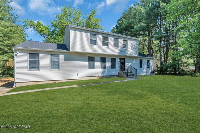 Building Photo - 633 Eltone Rd