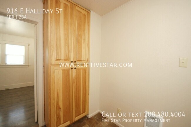 Foto del edificio - 916 E Halliday St