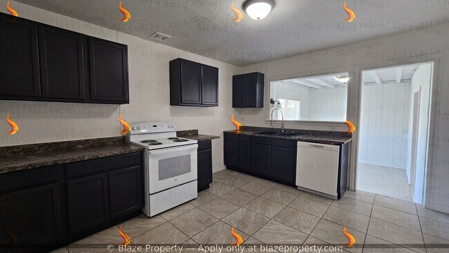 Building Photo - Simple, Functional & Pet-Friendly