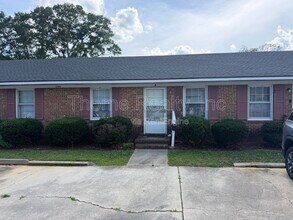 Building Photo - 2206 Candlewood Dr SW