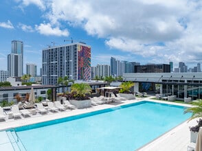 Building Photo - Cortland Midtown Miami