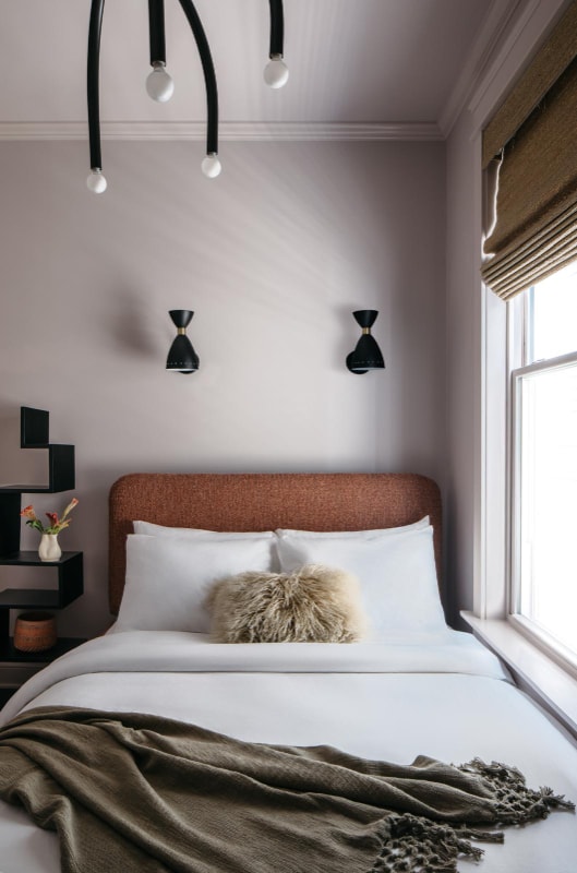 Building Photo - 1040 W Roscoe St