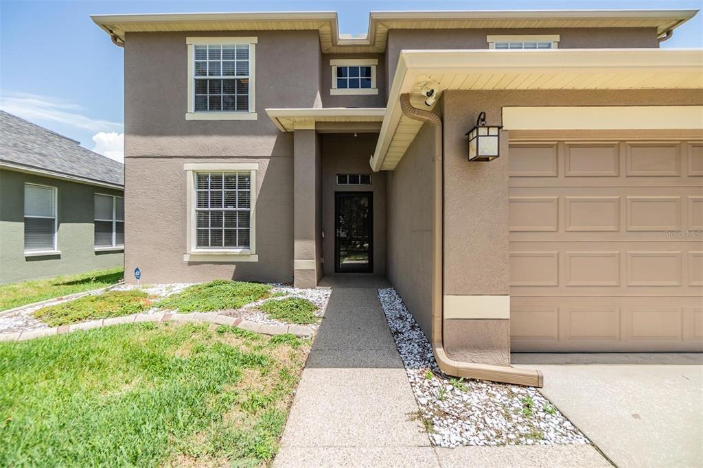 Foto principal - 8219 Canterbury Lake Blvd
