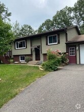 Building Photo - 13455 Meredith Dr N