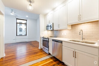 The Augusta- Studio - Mutual on Main Apartments