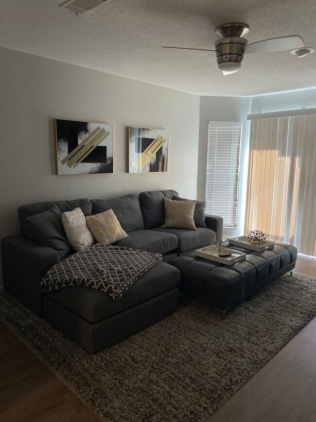 Sala de estar 2 - 1312 Colony Place Dr